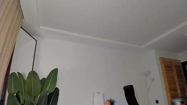 xx_leila on StripChat 