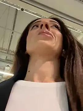 Yesmoree — Use anal plug and fingering ass