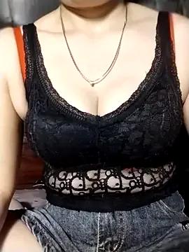 YiyinLy — Freechat on StripChat