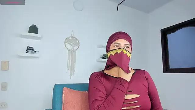 zali_mahamed — Shake my tits with the blouse on