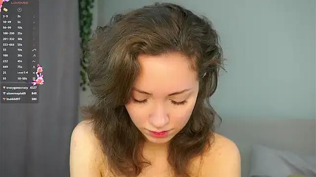 ZeniaBolich — suck fingers